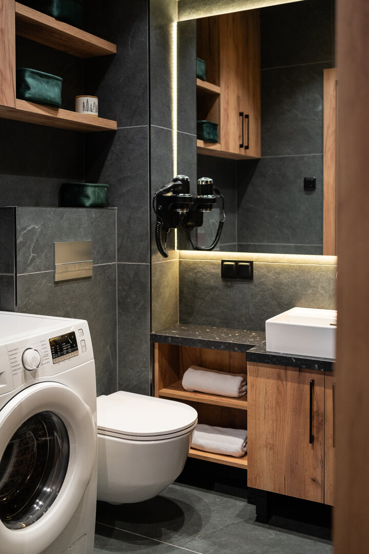 CYRHLA APARTAMENTY SPÓŁKA Z OGRANICZONĄ ODPOWIEDZIALNOŚCIĄ - 13